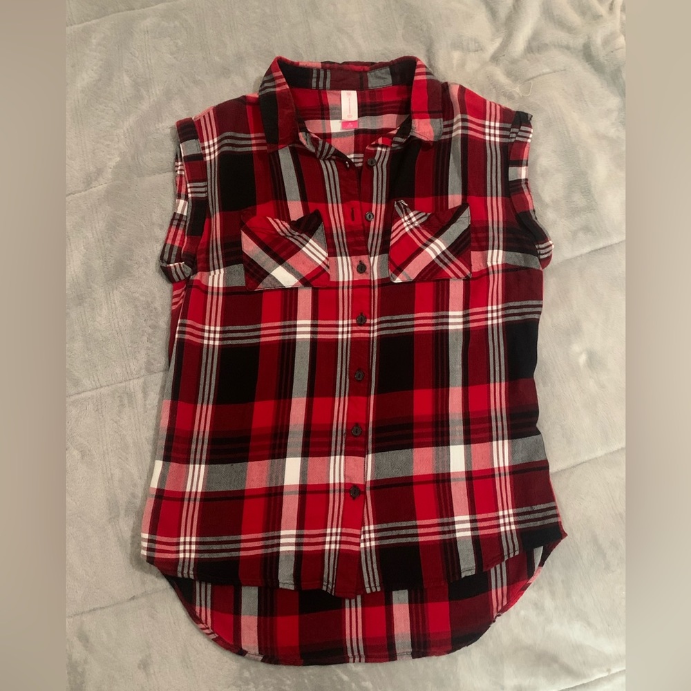 Red plaid button down with collar. NOBO.